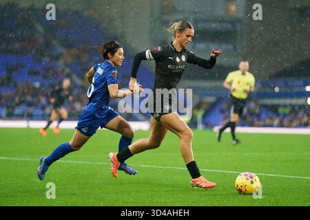 UK. November 2025. Everton FC gegen Manchester City FC Barclays Womens Super League GOODISON PARK ENGLAND - 9. November 2025 Krestin Casparij aus Manchester City während des Barclays Women’s Super League Spiels zwischen Everton FC und Manchester City FC im Goodison Park am 9. November 2025 in Liverpool, England. Quelle: ALAN EDWARDS/Alamy Live News Stockfoto