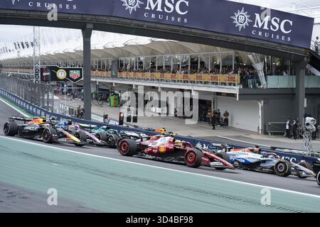 Sao Paulo, Brasilien. November 2025. SAO PAULO, BRASILIEN - 09. NOVEMBER: Beginn des Rennens während des Formel 1 Grand Prix von Brasilien im Autodromo Jose Carlos Pace am 09. November 2025 in Sao Paulo, Brasilien. (Foto von Richard Callis) Credit: SPP Sport Press Photo. /Alamy Live News Stockfoto