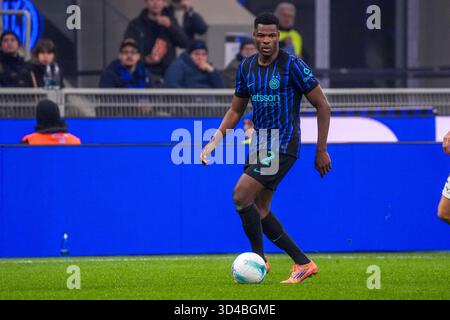 Mailand, Italie. November 2025. Denzel Dumfries während des italienischen Meisterschaftsspiels Serie A zwischen FC Internazionale und SS Lazio am 9. November 2025 im Giuseppe Meazza Stadion in Mailand, Italien - Foto Alessio Morgese/DPPI Credit: DPPI Media/Alamy Live News Stockfoto