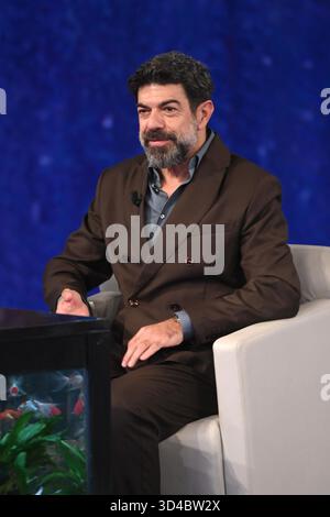 Mailand, Italien. November 2025. Mailand, TV-Show „Che Tempo Che Fa“ - Nove. Foto: Pierfrancesco Favino Credit: Independent Photo Agency/Alamy Live News Stockfoto