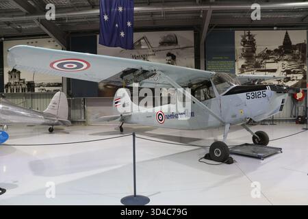 Temora, NSW, Australien. November 2025. Das Temora Aviation Museum bietet vom 2. September bis 20. November 2025 freien Eintritt, um 80 Jahre seit Ende des Zweiten Weltkriegs zu feiern. Das 1999 gegründete Temora Aviation Museum zeigt eine der weltweit besten Sammlungen fliegender historischer Flugzeuge. Kredit: Carrot/Alamy Live News Stockfoto