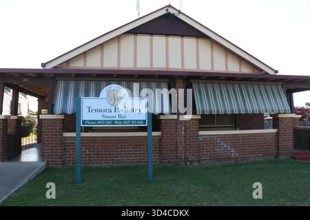 Temora, NSW, Australien. November 2025. Temora Podiatry, 90 Hoskins St, Temora NSW 2666. Quelle: Richard Milnes/Alamy Stockfoto