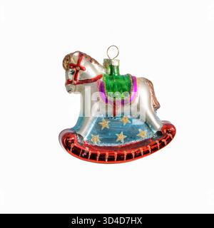 Weihnachtsbaumspielzeug aus Glas in Form eines Schaukelpferdes Stockfoto