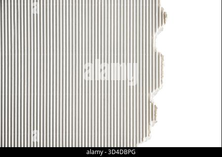 Weißes Wellpapier mit abgerissener Seite Stockfoto