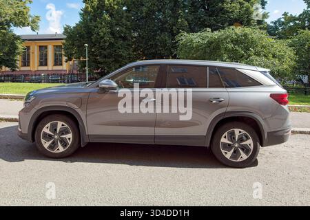 Vallila, Helsinki, Finnland - 13. August. 2025: Skoda Kodiaq II 1,5 TSI MHEV (2024) Parken. Stockfoto