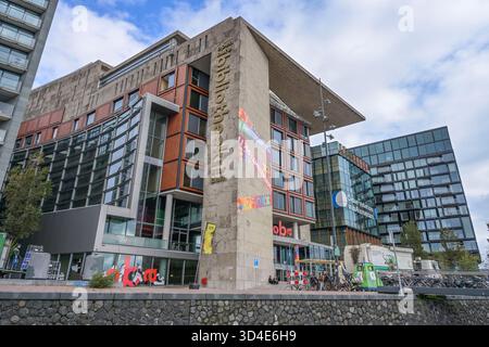 Openbare Bibliotheek, OBA Oosterdok, Musikschule Konservatorium, Oosterdokskade, Amsterdam, Niederlande Stockfoto