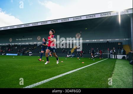 London, Großbritannien. November 2025. Die Spieler London City Lionesses erwärmten sich vor dem Spiel der Barclays Womens Super League zwischen London City Lionesses und Tottenham Hotspur im Copperjax Community Stadium am 9. November 2025 in Bromley, England. Quelle: SPP Sport Pressefoto. /Alamy Live News Stockfoto