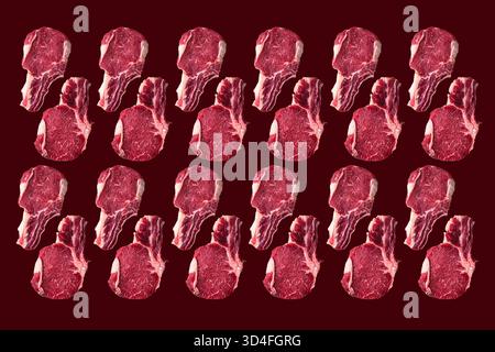 Rohe, ungekochte Rindersteak isoliert Stockfoto