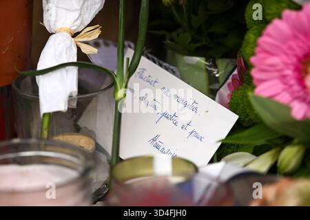 Paris, Frankreich. November 2025. Hommage an die Opfer der islamistischen Angriffe vom 13. November auf dem Place de la Republique, 10. November 2025 - 10. November 11/2025 - Frankreich/Paris - Julien Mattia/Le Pictorium Credit: LE PICTORIUM/Alamy Live News Stockfoto