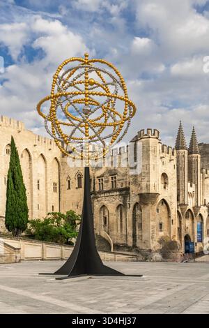 Papstplatz in Avignon, Luberon, Provence, Frankreich, Europa. Stockfoto