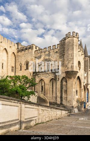 Papstplatz in Avignon, Luberon, Provence, Frankreich, Europa. Stockfoto