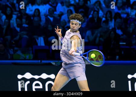 Turin, Italien. November 2025. Ben Shelton USA spielt Nitto ATP Finals 2025 während Nitto ATP Finals 2025, International Tennis Match in Turin, Italien, 9. November 2025 Credit: Independent Photo Agency/Alamy Live News Stockfoto