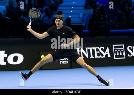 Turin, Italien. November 2025. Alexander Zverev GER spielt Nitto ATP Finals 2025 während Nitto ATP Finals 2025, International Tennis Match in Turin, Italien, 9. November 2025 Credit: Independent Photo Agency/Alamy Live News Stockfoto