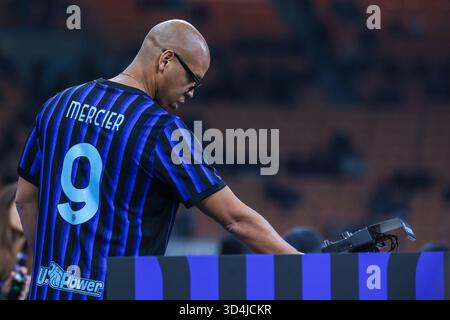 Mailand, Italien. November 2025. Francis Mercier dj und Produzent, der während des Fußballspiels der Serie A 2025/26 zwischen dem FC Internazionale und der SS Lazio im San Siro Stadion zu sehen war. Quelle: SOPA Images Limited/Alamy Live News Stockfoto