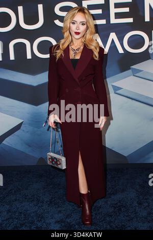 New York City, Usa. November 2025. MANHATTAN, NEW YORK CITY, NEW YORK, USA – 10. NOVEMBER: Darla Eliza kommt zur New Yorker Premiere von Lionsgate’s „Now You See Me: Now You Don't“, die am 10. November 2025 im Leuchtturm der Chelsea Piers in Manhattan, New York City, New York, USA stattfindet. ( Quelle: Image Press Agency/Alamy Live News Stockfoto