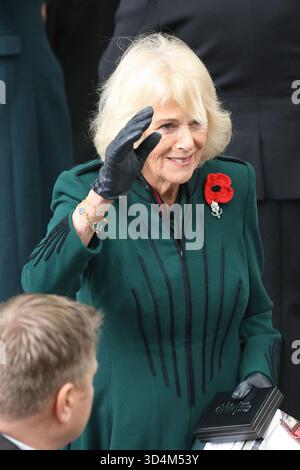 London, Vereinigtes Königreich. 11. November 2025. Königin Camilla nimmt am Tag des Waffenstillstands an der Great Western Railway Teil. Quelle: Zeynep Demir Aslim/Alamy Live News Stockfoto