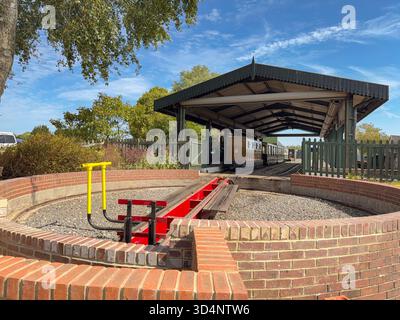 Evesham, Worcestershire, England, Großbritannien - 25. August 2925: Drehscheibe für Dampfmaschinen auf der Evesham Vale Light Railway Stockfoto
