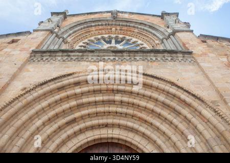 Kirche San Pedro, romanische Kirche in Avila, Kastilien und Leon, Spanien Stockfoto