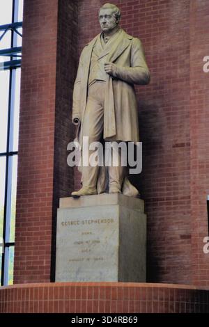 Gedenkstätte für George Stephenson, den „Vater der Eisenbahnen“ im National Railway Museum, York Stockfoto
