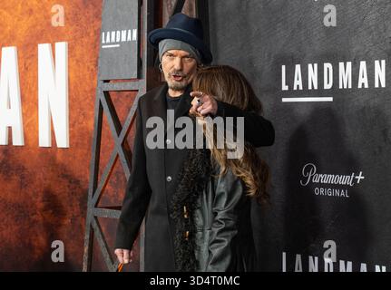 Billy Bob Thornton und Connie Angland nehmen am 11. November 2025 in der Alice Tully Hall im Lincoln Center in New York, NY, teil. (Foto: Lev Radin/SIPA USA) Credit: SIPA USA/Alamy Live News Stockfoto