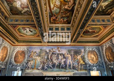 Saal der Elemente, Quartiere degli Elementi, Giorgio Vasari, Cristofano Gherardi, 1555, 1557, Palazzo Vecchio, Florenz, Toskana, Italien. Stockfoto