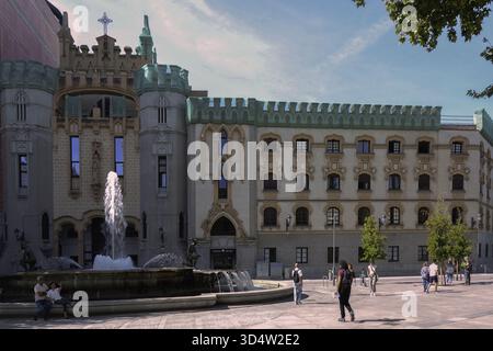 Spanien, Madrid, Blick auf die Kirche Santa Teresa de Jesus y San Jose auf der Plaza de Espana. Die Kirche St. Theresia und St. Joseph, Parroquia de Santa Teresa Y San Jose Foto © Fabio Mazzarella/Sintesi/Alamy Stock Photo *** Lokale Bildunterschrift *** Stockfoto