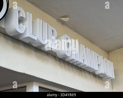 Lafayette, Usa. Oktober 2025. Fassade des Club Champion Golf Equipment Stores, Lafayette, Kalifornien, 17. Oktober 2025. (Foto: Smith Collection/Gado/SIPA USA) Credit: SIPA USA/Alamy Live News Stockfoto