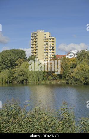 Wolkenkratzer, neue Kantstraße, Wohngebäude am Lietzensee, Charlottenburg, Berlin, Deutschland Stockfoto