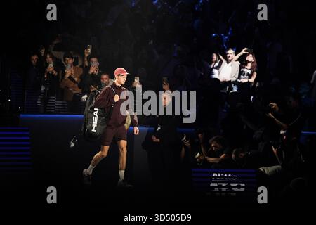 Torino, Italien. November 2025. Italiens Jannik Sinner vor dem Tennis-Einzelspiel der ATP World Tour Finals gegen Alexander Zverev in der Inalpi Arena in Turin, Italien - Mittwoch, 12. November 2025. Sport - (Foto: Marco Alpozzi/Lapresse) Credit: LaPresse/Alamy Live News Stockfoto