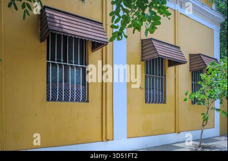 08 20 2009 Vintage altes Gebäude im French Quarter (Weiße Stadt) dieser Gegend ist bekannt für seine unverwechselbare Kolonialarchitektur, französische Kolonie.Puduc Stockfoto