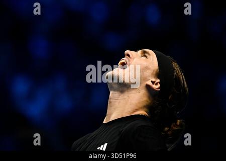 Palasport Olimpico Arena, Turin, Italien. November 2025. Nitto ATP Finals Tennis 2025; Alexander Zverev aus Deutschland spielt eine Rückhand gegen Jannik Sinner aus Italien Credit: Action Plus Sports/Alamy Live News Stockfoto
