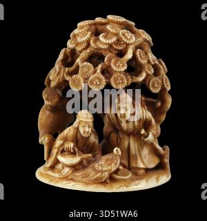 Kompliziertes japanisches Netsuke-Schnitzerei aus dem 19. Jahrhundert, Volkskunst aus Edo-Zeit Stockfoto
