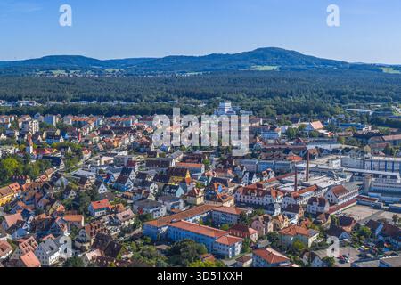 Ein Blick aus der Vogelperspektive auf die mittelfränkische Stadt Lauf an der Pegnitz in der Region Nürnberg Stockfoto