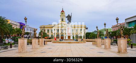 Mayagüez Alcaldía (Rathaus) im neoklassizistischen Stil, Plaza Colón, Puerto Rico Stockfoto