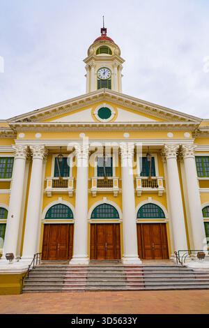 Mayagüez Alcaldía (Rathaus) im neoklassizistischen Stil, Plaza Colón, Puerto Rico Stockfoto