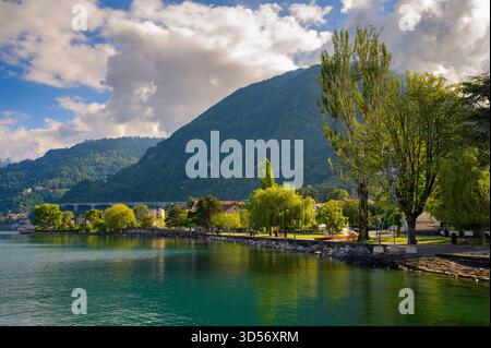 Quai des Correspondances am Genfer See in Villeneuve, Schweiz Stockfoto