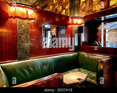 Loos American Bar, Art-Dco-Bar nach einem Entwurf von Adolf Loos, Wien, Österreich *** Loos American Bar, Art Dco Bar nach einem Entwurf von Adolf Loos, Wien, Österreich Stockfoto
