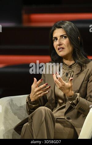 Serap Güler Politikerin 11/25 ihr Serap Güler am 12. November 2025 in Markus Lanz , ZDF TV Fernsehen Talkshow Talkshow Talkshow Deutschland deutsch deutsche Frau Politik CDU deutsche Politikerin hoch halb sitzend sprechend gestikuliert *** Serap Güler Politikerin 11 25 Ihr Serap Güler am 12. November 2025 in Markus Lanz , ZDF TV Talkshow Talk Show Deutschland Deutsche Frauenpolitik CDU Deutsche Politikerin High halb sitzend Sprechen gestikulierend Stockfoto