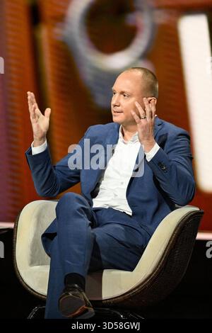 Justus Bender Journalist 11/25 ihr Justus Bender am 11. November 2025 in Markus Lanz , ZDF TV Fernsehen Talkshow Talkshow Talkshow Deutschland deutsch deutscher Mann FAS Journalismus hoch halb sitzend sprechend gestikuliert *** Justus Bender Journalist 11 25 Ihr Justus Bender am 11. November 2025 in Markus Lanz , ZDF TV Talkshow Talk Show Deutschland deutscher Mann FAS Journalismus deutscher Journalismus High halb sitzend Sprechen gestikulierend Stockfoto