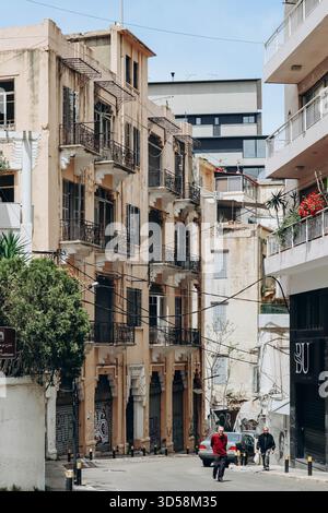 Beirut, Libanon? 24.04.2023: Alte Häuser im Bezirk Achrafieh in Beirut Stockfoto