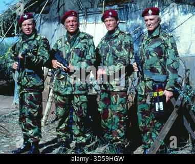 THE WILD GEESE 1978 Rank Film Distributors Produktion mit From Left: Hardy Kruger, Richard Burton, Roger Moore, Richard Harris Stockfoto
