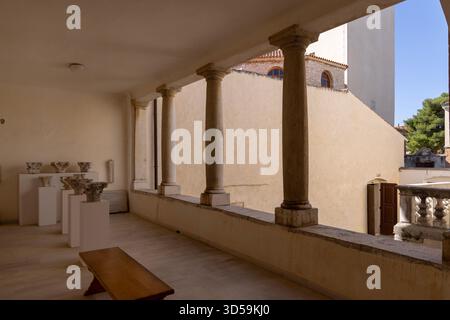 Porec, Kroatien, Istrien - 25. September 2023: Mittelalterliche Euphrasianische Basilika, römisch-katholische Kirche im byzantinischen Stil Stockfoto
