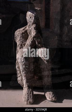 Gipsabdruck des Muleateer A Opfers des Vesuveus im Jahr 79 n. Chr. bei der Ausgrabung des archologischen Parks von Pompeji in Pompeji Italien Stockfoto