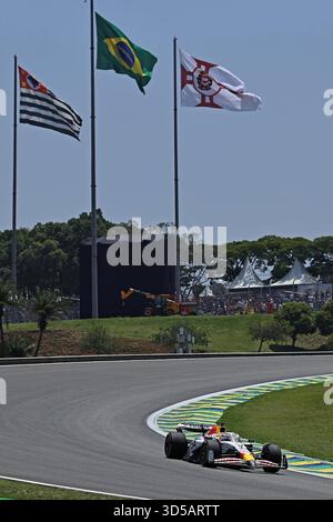 7. November 2925; Sao Paulo, Brasilien Isack Hadjar (FRA) Visa Cash App RB Formel 1 Team VCARB 02 Honda während des freien Trainings des F1 Grand Prix von Brasilien im Autodromo Jose Carlos Pace Stockfoto