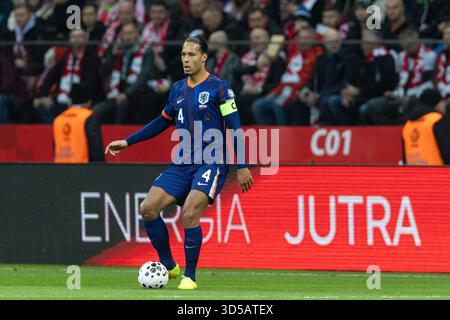14. November 2025; PGE Narodowy-Stadion, Warschau, Polen; Qualifikationsgruppe G für die FIFA-Weltmeisterschaft, Polen gegen die Niederlande; Virgil van Dijk (NED) Stockfoto