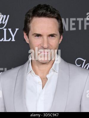 11. November 2025, Hollywoood, Kalifornien, USA: ALESSANDRO NIVOLA nimmt an der Premiere von „Jay Kelly“ in Los Angeles Teil (Foto: © Billy Bennight/ZUMA Press Wire). Nicht für kommerzielle ZWECKE! Stockfoto