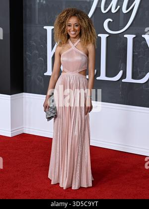 11. November 2025, Hollywoood, Kalifornien, USA: ILIONA BLANC nimmt an der Premiere von „Jay Kelly“ in Los Angeles Teil (Foto: © Billy Bennight/ZUMA Press Wire) NUR ZUR REDAKTIONELLEN VERWENDUNG! Nicht für kommerzielle ZWECKE! Stockfoto