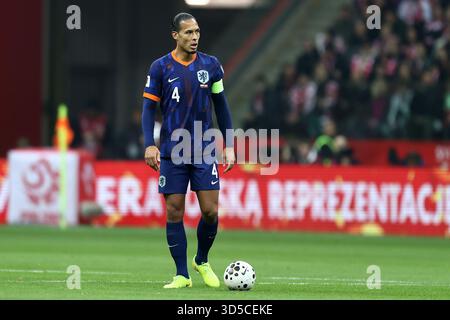 Virgil van Dijk (Niederlande) während der FIFA Fussball-Weltmeisterschaft 2026, Qualifikation, Gruppenspiel G zwischen Polen und den Niederlanden am 14. November 2025 im PGE Narodowy-Stadion in Warschau, Polen Stockfoto