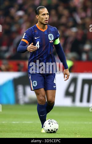 Virgil van Dijk (Niederlande) während der FIFA Fussball-Weltmeisterschaft 2026, Qualifikation, Gruppenspiel G zwischen Polen und den Niederlanden am 14. November 2025 im PGE Narodowy-Stadion in Warschau, Polen Stockfoto