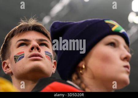 Torino, Italien. November 2025. Fans vor dem Spiel der Quilter Nations Series 2025 zwischen Italien und Südafrika im Juventus-Stadion in Turin, Nordwesten Italiens - 15. November 2025. Sport - Fußball (Foto: Fabio Ferrari/LaPresse) Credit: LaPresse/Alamy Live News Stockfoto